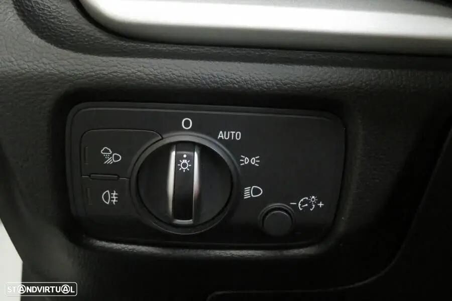 Audi A3 Cabrio 1.6 TDi Design — fotografia 8