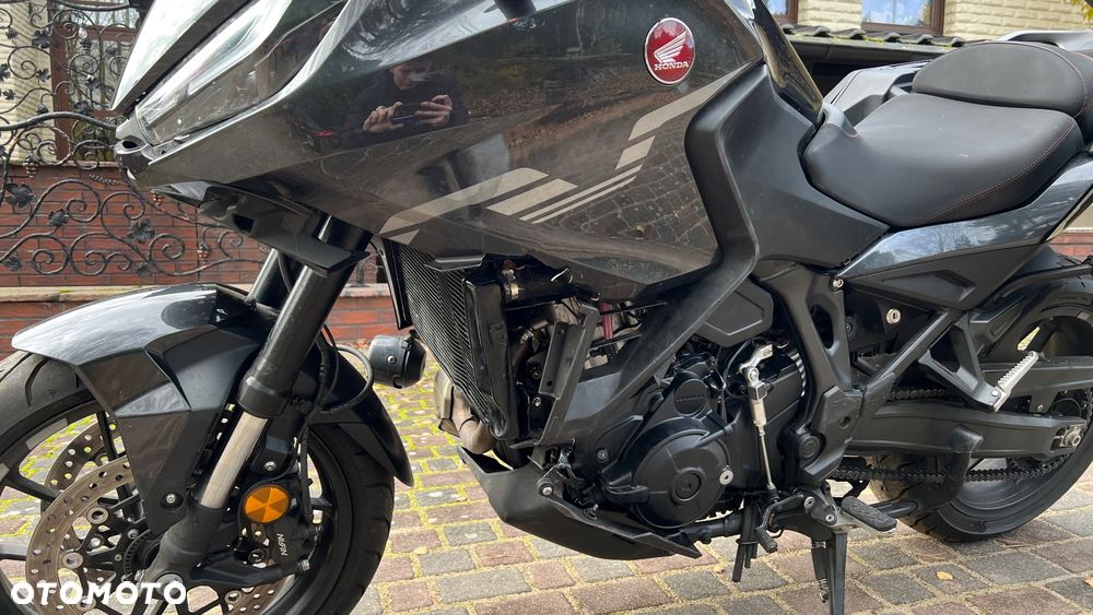 Honda NT - 7