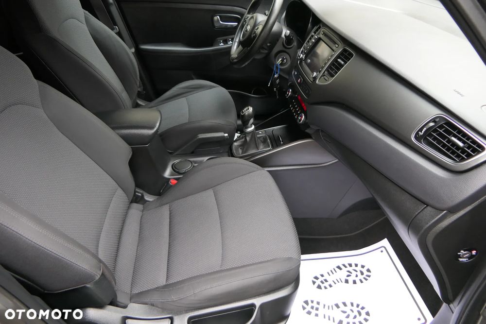 Kia Carens 1.7 CRDi L - 21