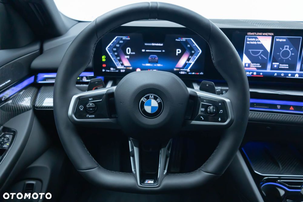 BMW Seria 5 520d xDrive - 16