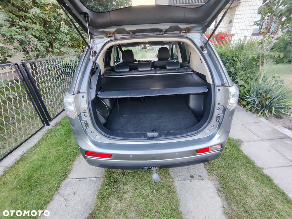 Mitsubishi Outlander - 31