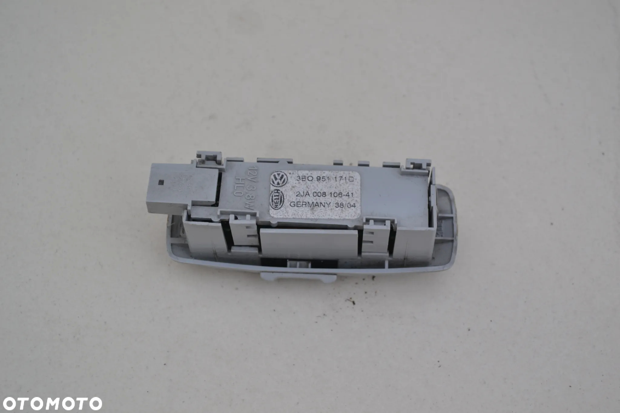 VW GOLF IV BORA PASSAT B5 FL LEON LAMPKA WNĘTRZA PODSUFITKI CZUJNIK ALARMU 3B0951171D - 2