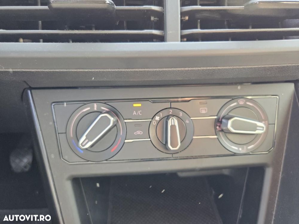 Volkswagen Polo - 10
