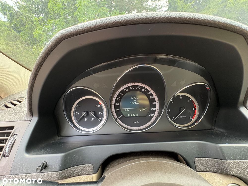 Mercedes-Benz Klasa C 220 CDI DPF Automatik BlueEFFICIENCY Elegance - 10