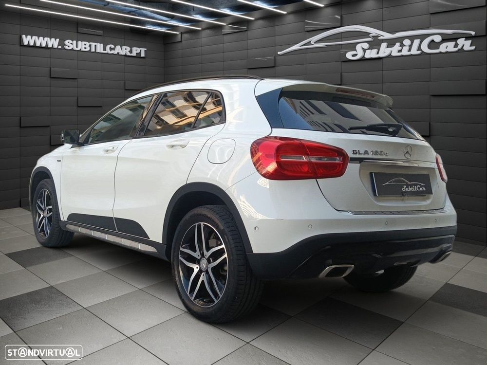 Mercedes-Benz GLA 180 - 4