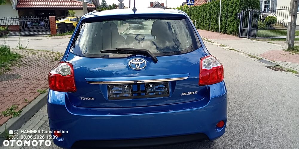 Toyota Auris 1.8 Premium - 13