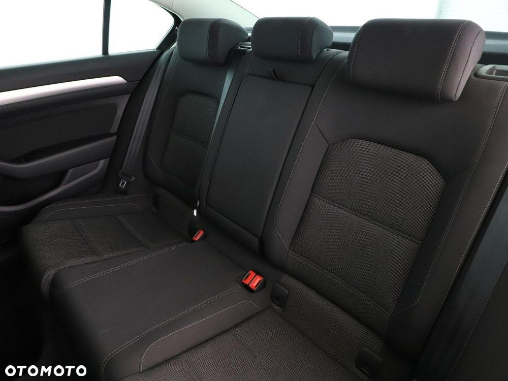 Volkswagen Passat 1.4 TSI (BlueMotion Technology) Comfortline - 18