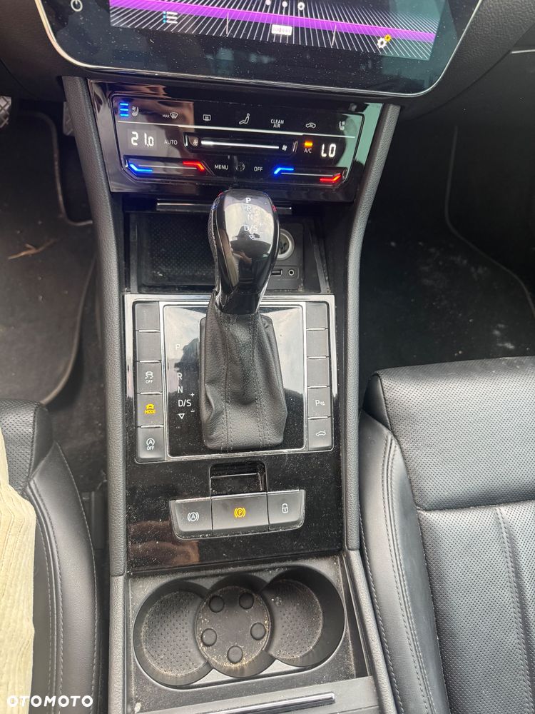 Skoda Superb 2.0 TDI 4x4 L&K DSG - 15
