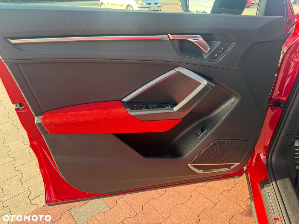 Audi RS Q3 Sportback - 18