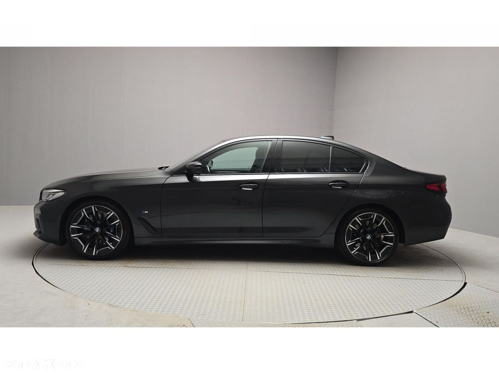 BMW Seria 5 530d xDrive mHEV M Sport sport - 3