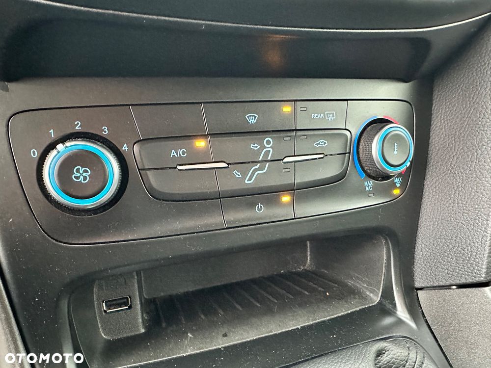 Ford Focus - 16