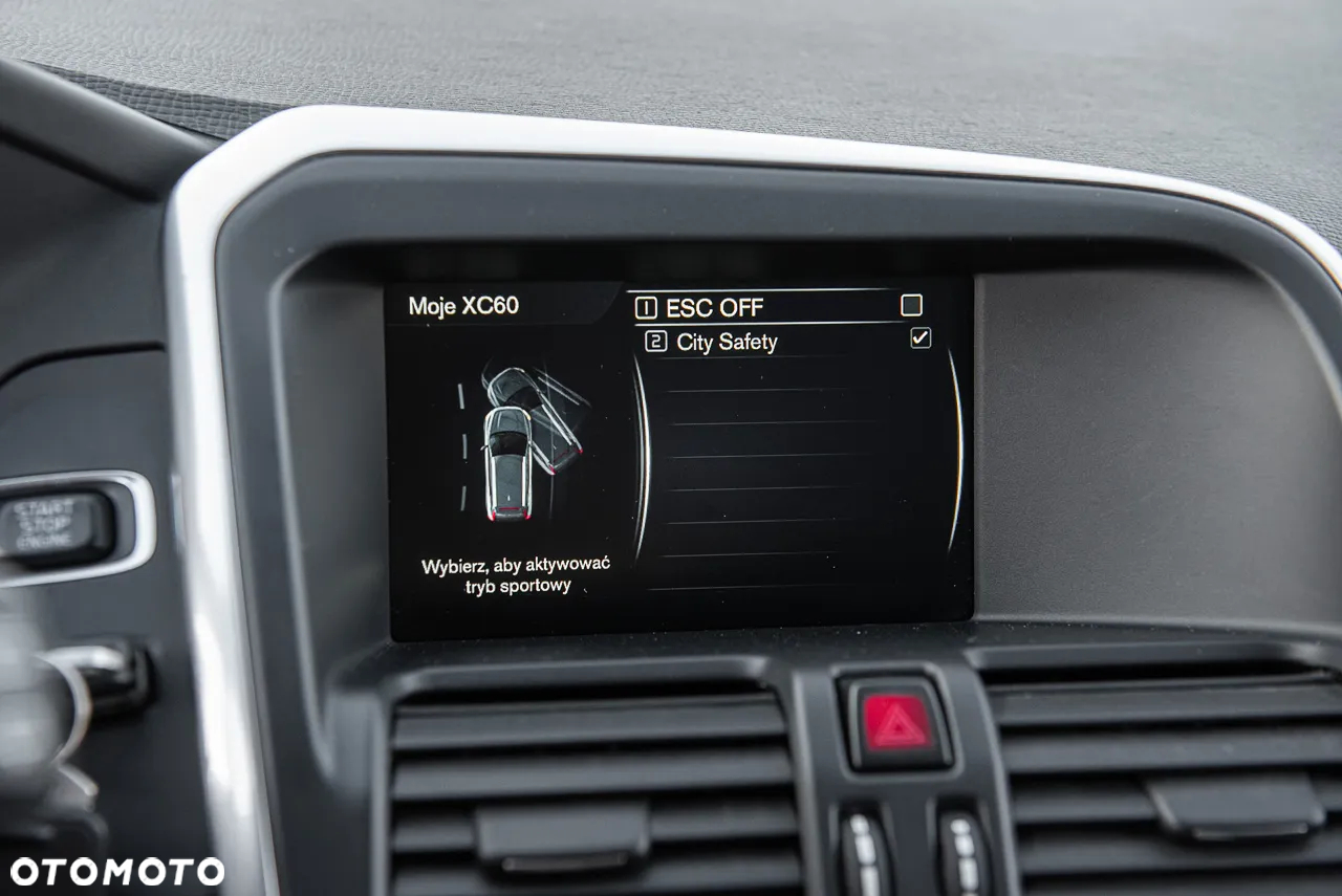 Volvo XC 60 D4 Momentum - 27