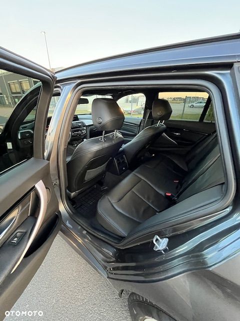 BMW Seria 3 320d xDrive M Sport - 22