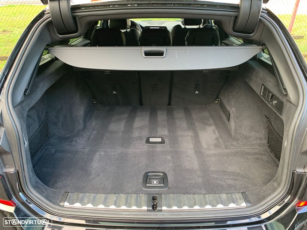 BMW 320 d Pack M Shadow Auto - 45