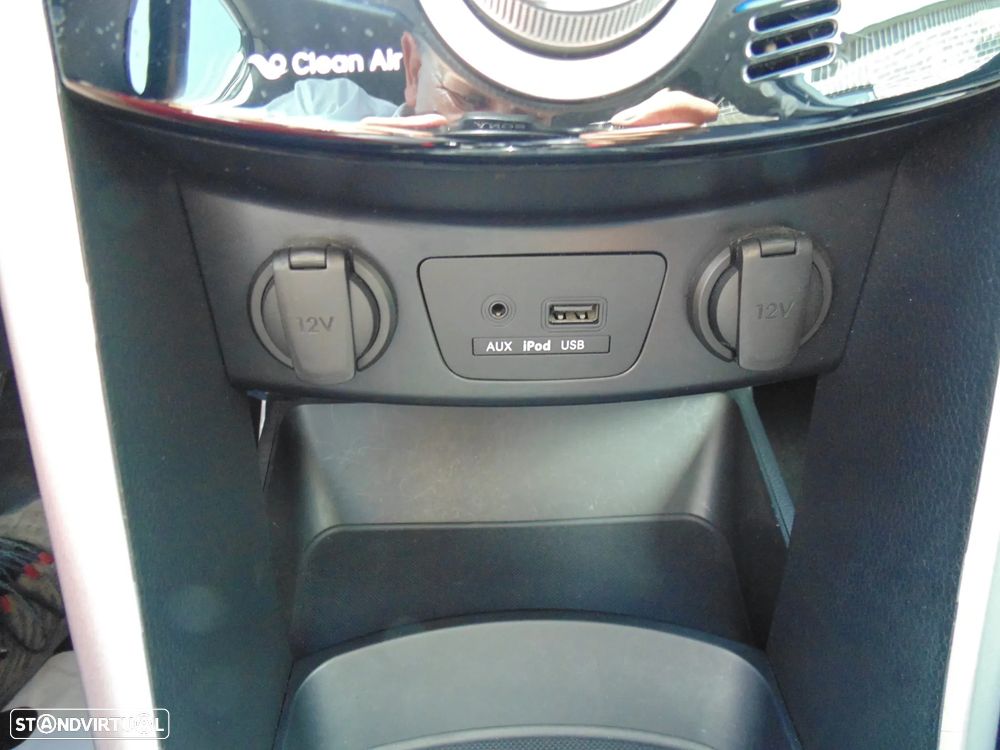 Hyundai i30 SW 1.6 CRDi GO! - 28