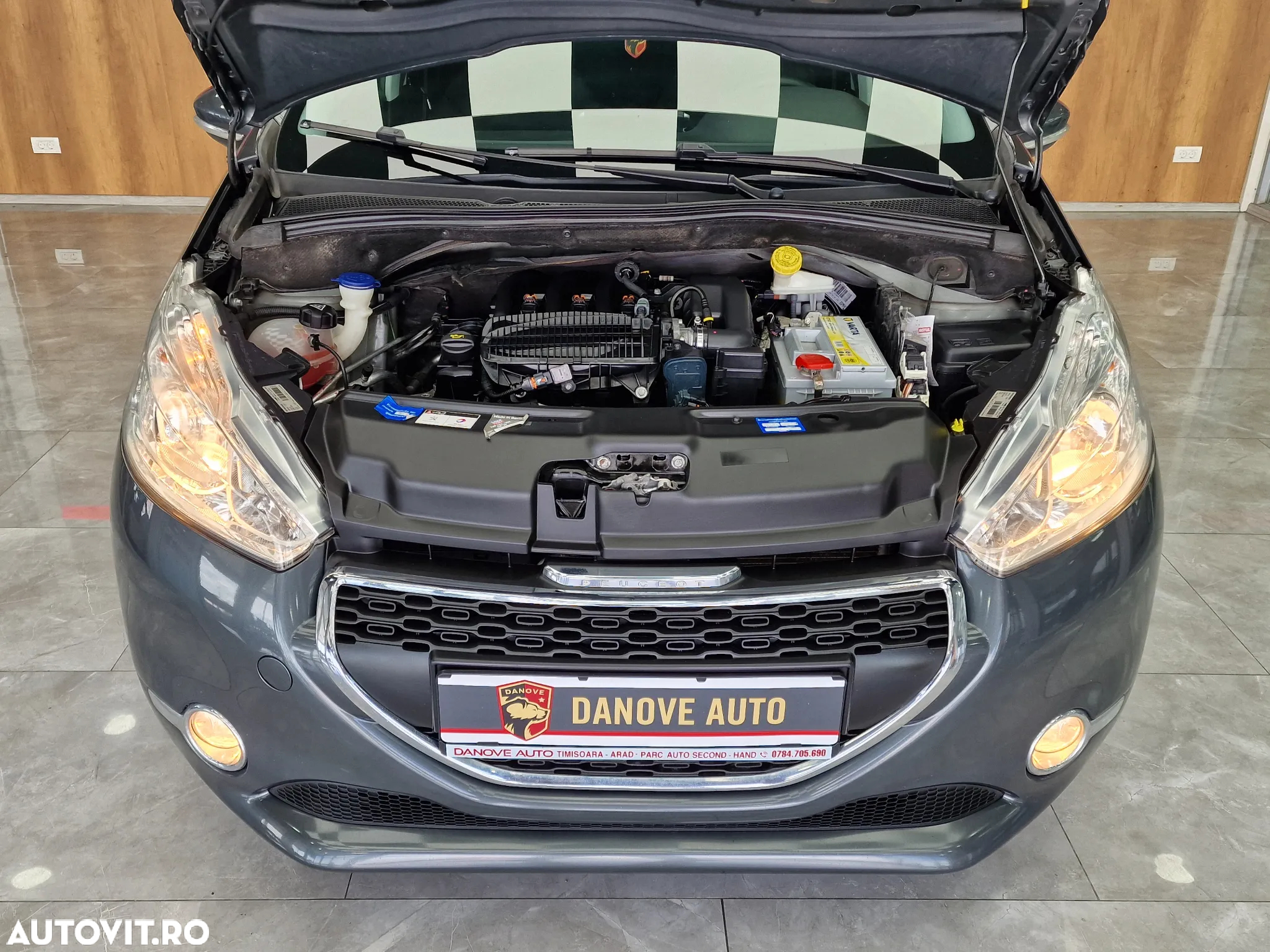 Peugeot 208 1.2 L PureTech Active - 24