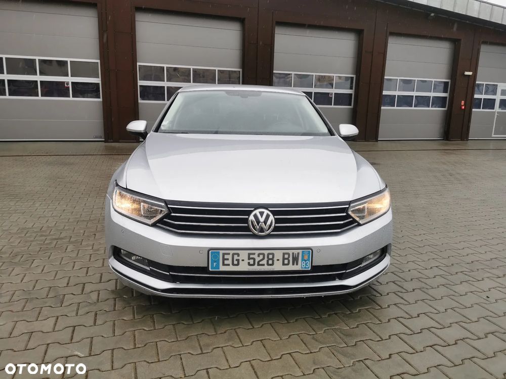 Volkswagen Passat 2.0 TDI (BlueMotion Technology) DSG Comfortline - 2