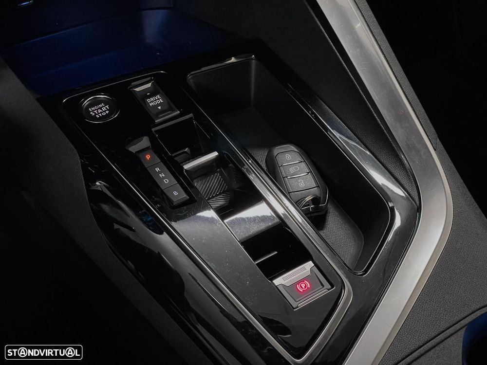 Peugeot 3008 1.6 Hybrid GT e-EAT8 - 27