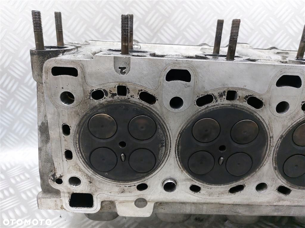 Głowica PRAWA BMW Seria 7 E65/66 4,0 D M67 2248217 224821704 - 11