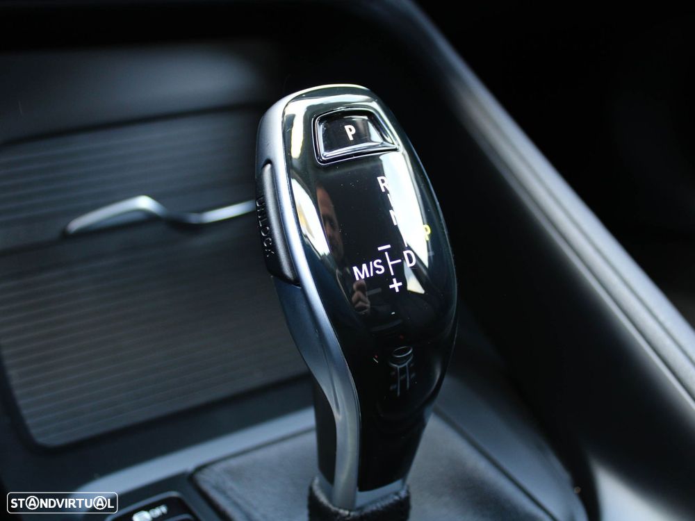 BMW X1 18 d sDrive Auto - 42