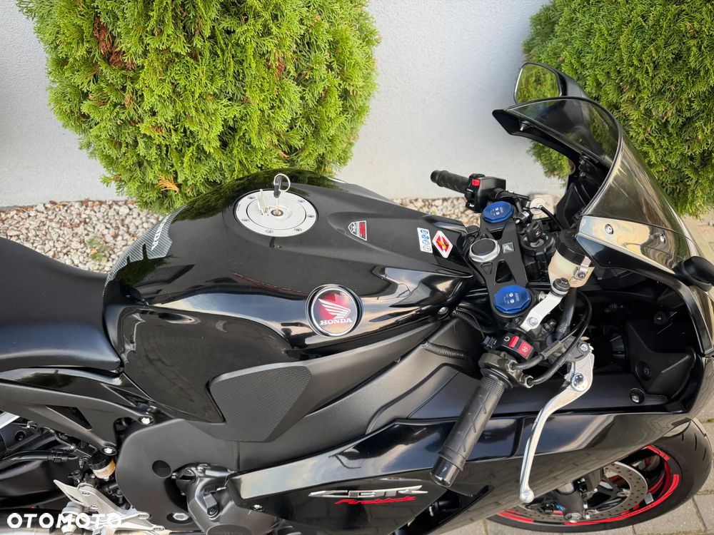 Honda CBR - 30
