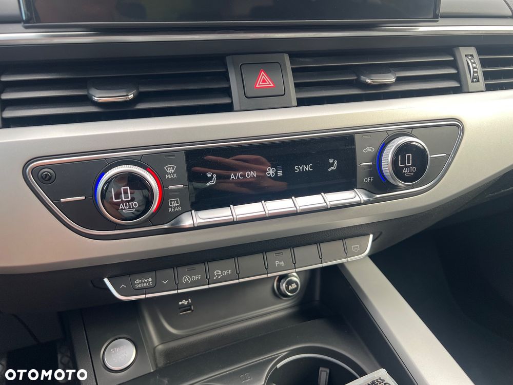 Audi A4 Avant 30 TDI S tronic - 27