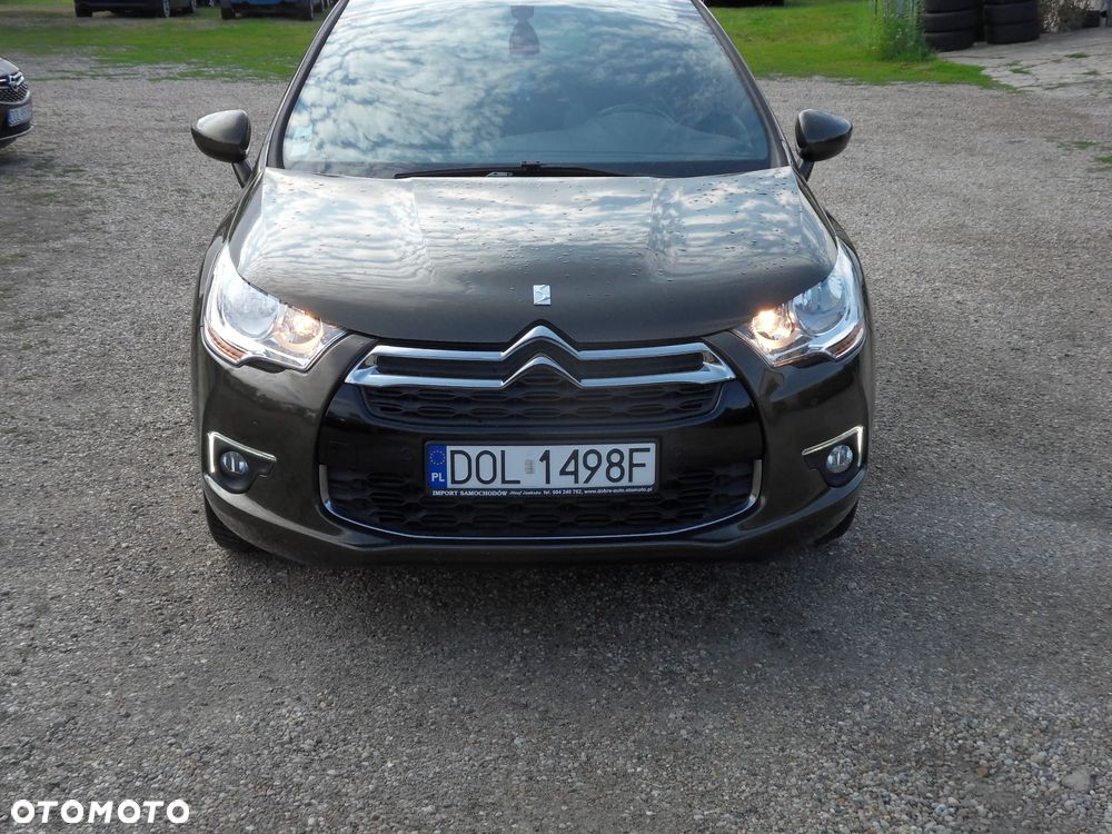 Citroën DS4 e-HDi 110 SoChic - 8