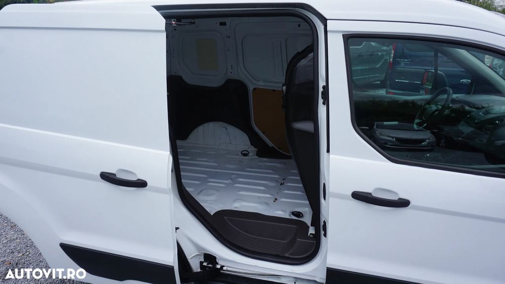 Ford Transit Connect - 9