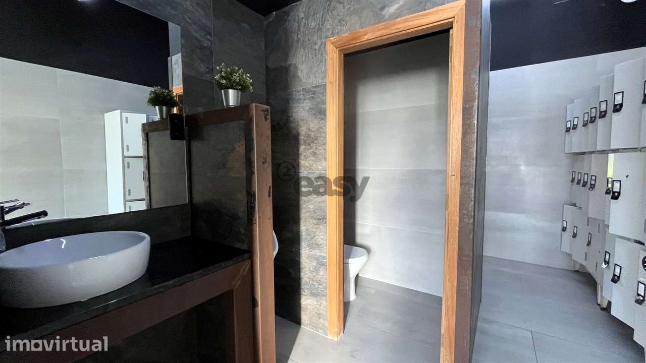 Investimento em Lanhelas: Imóvel Comercial / Ginásio com 450m² - Grande imagem: 3/30