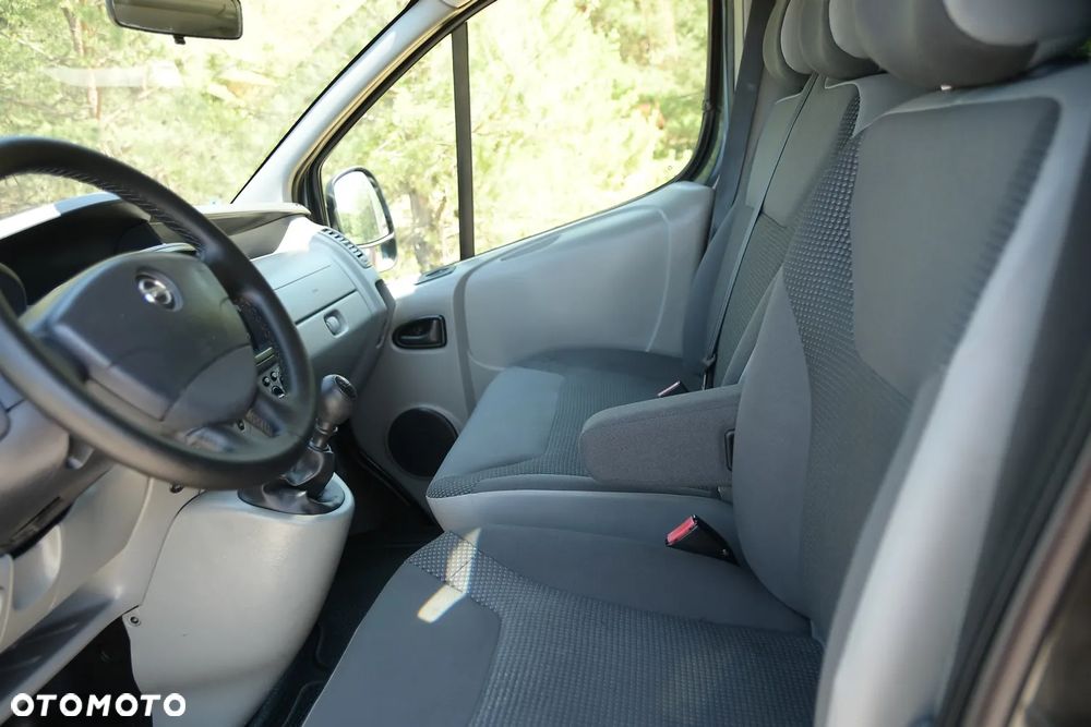 Opel Vivaro - 27
