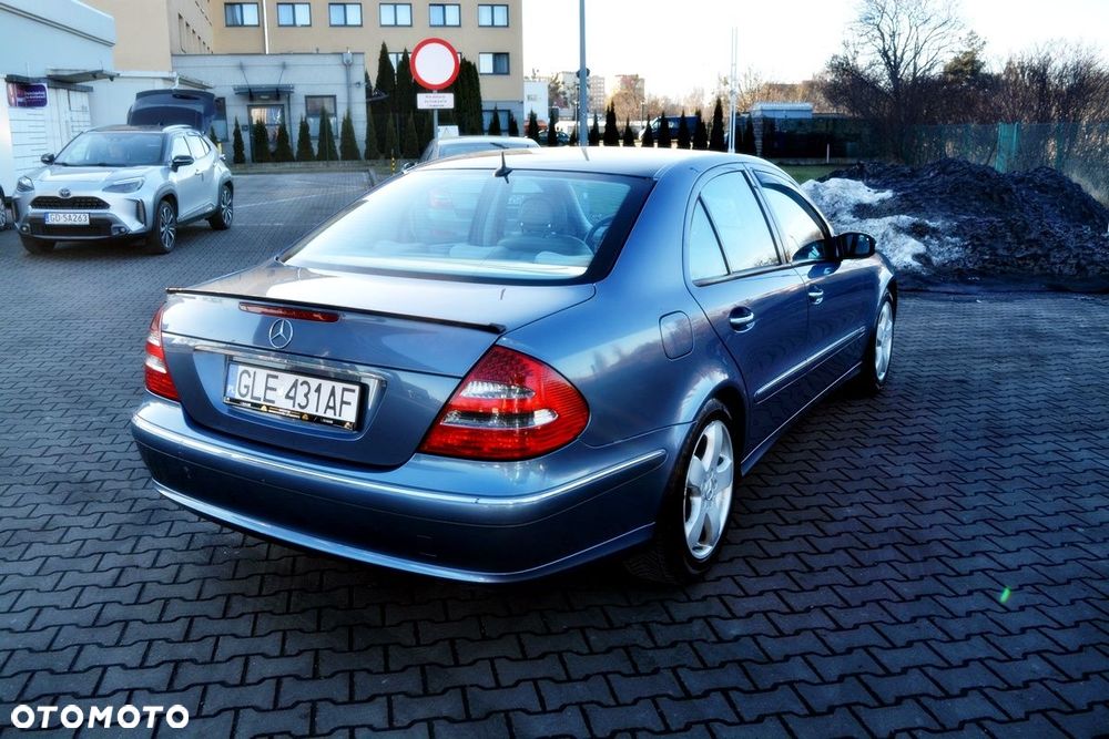Mercedes-Benz Klasa E 220 CDI Automatik Avantgarde - 13