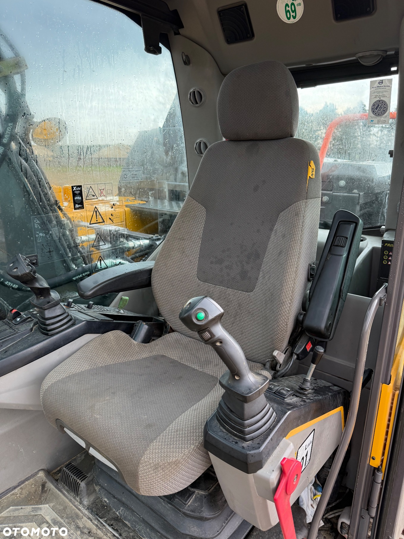 Volvo EC 160 EL - 32