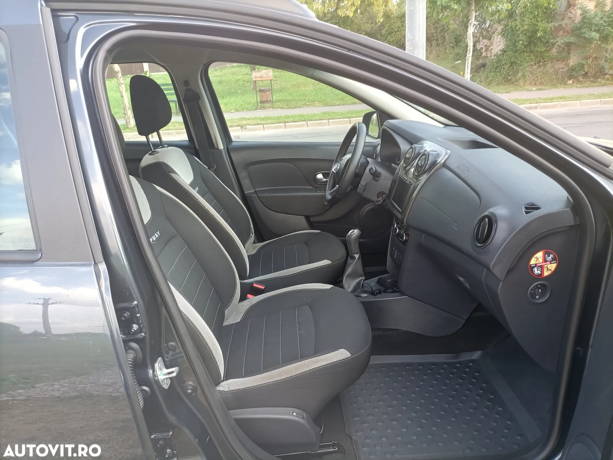 Dacia Logan MCV 0.9 TCe Ambiance - 9