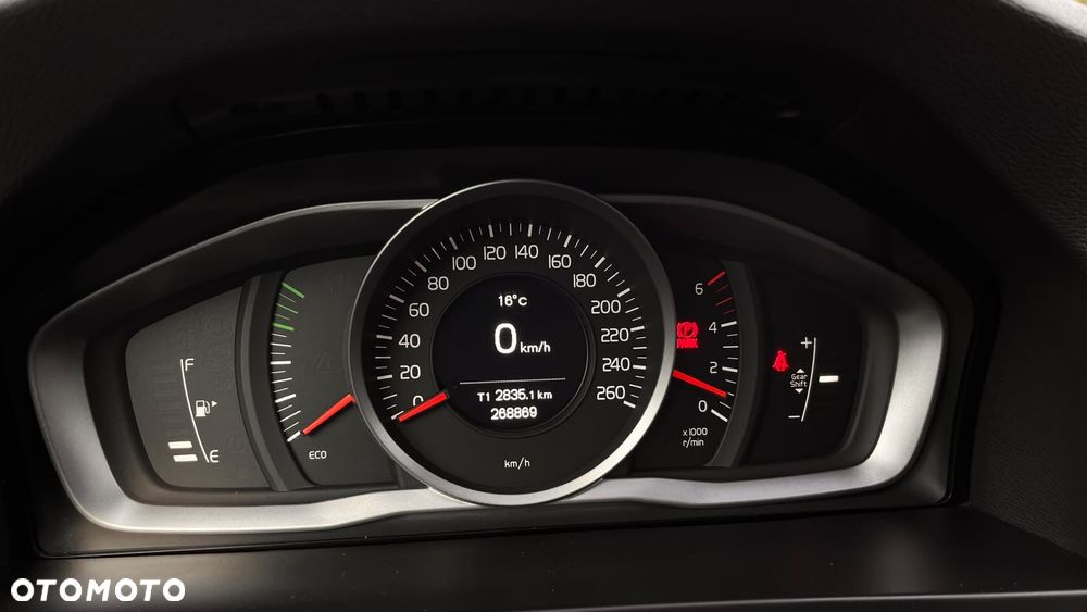 Volvo V60 D2 Base - 15