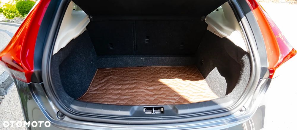 Volvo V40 T4 Powershift Summum - 24