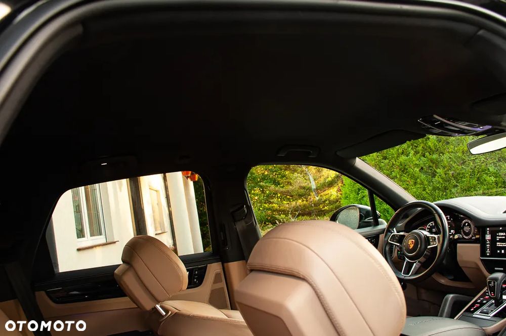Porsche Cayenne - 36