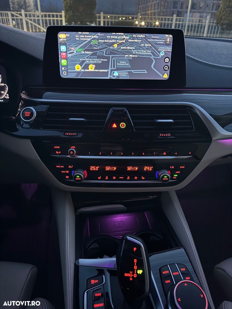 BMW Seria 5 530e xDrive AT PHEV - 16