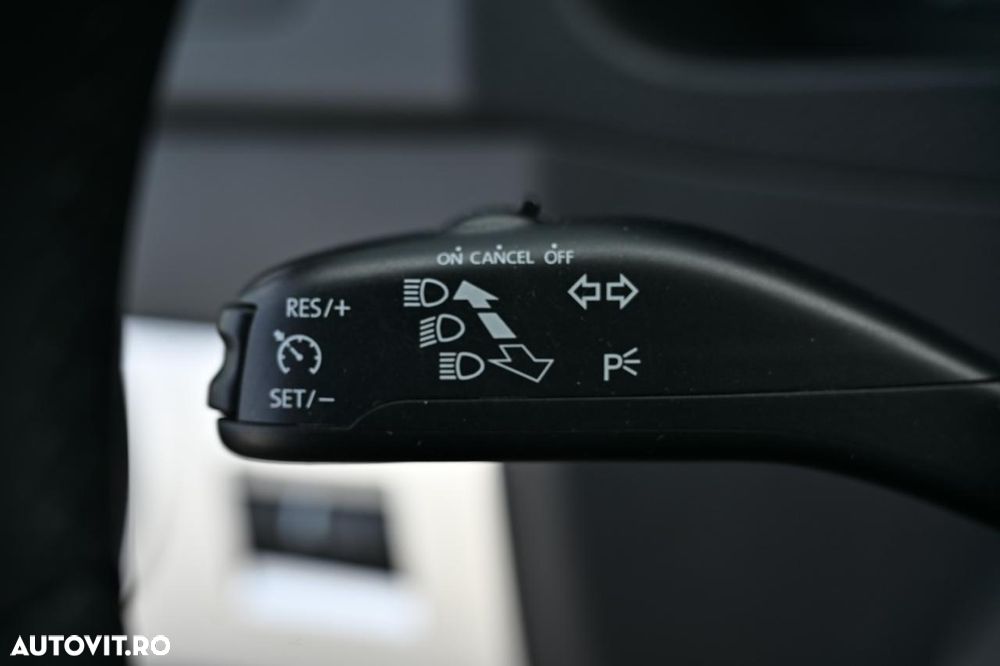 Volkswagen Multivan - 30