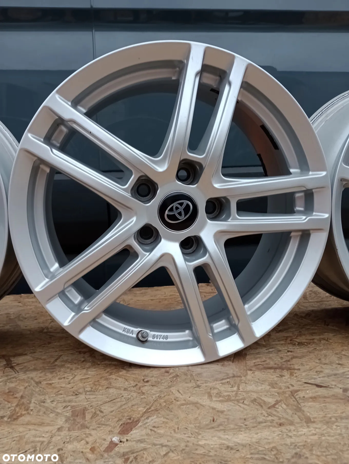 FELGI ALUMINIOWE 5x114 R17 7,5J ET45 CZUJNIKI TPMS TOYOTA AURIS AVENSIS CAMRY C-HR COROLLA PRIUS+ RAV4 YARIS - 5