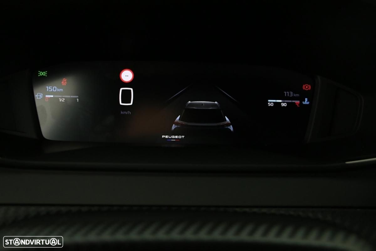 Peugeot 2008 1.2 PureTech Allure EAT8 - 28