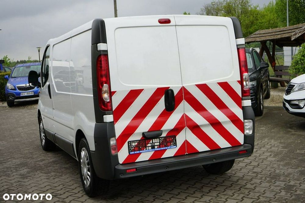 Opel Vivaro - 4