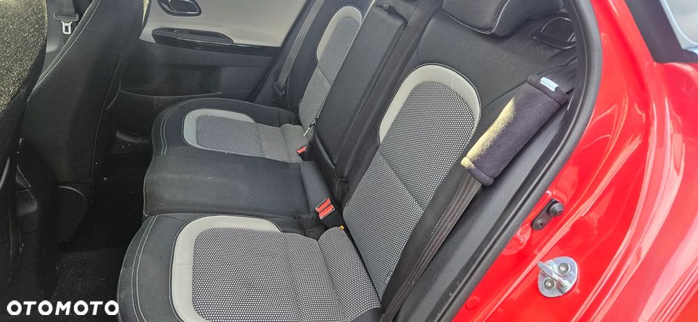 Kia Ceed 1.6 GDI ISG Platinum Edition - 17