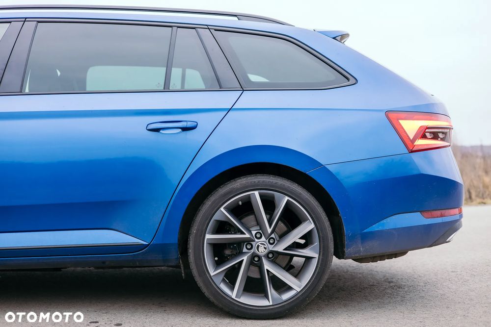 Skoda Superb 2.0 TDI 4x4 Sportline DSG - 6