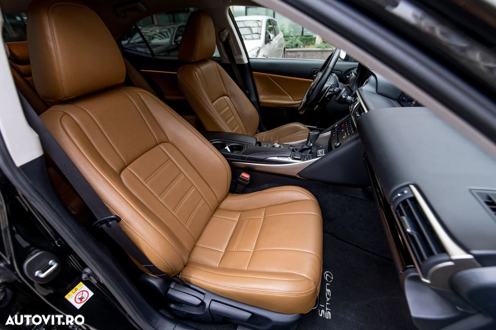 Lexus Seria IS 300h Luxury Line - 25