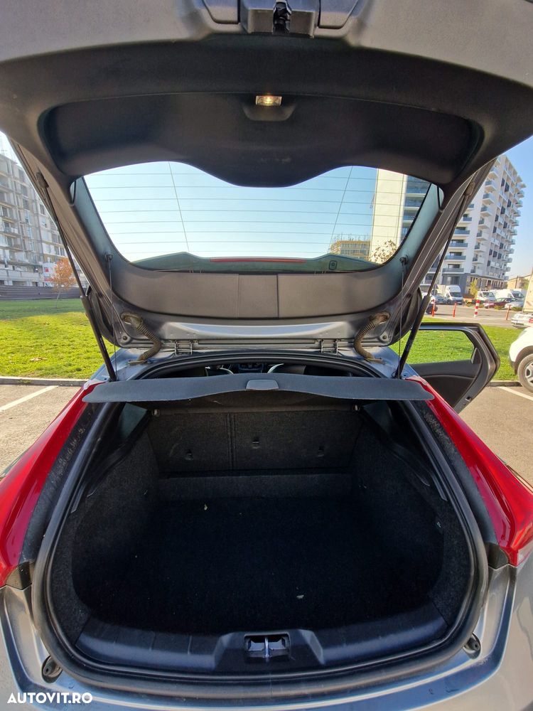 Volvo V40 D2 Aut. Momentum - 5