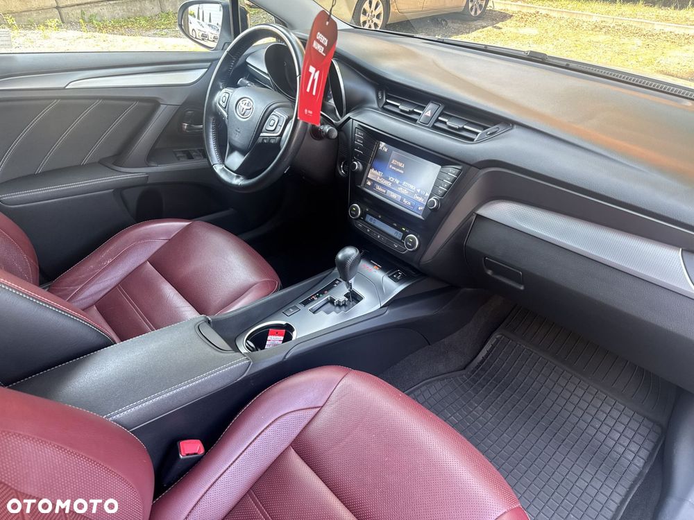 Toyota Avensis 1.8 Selection MS - 13