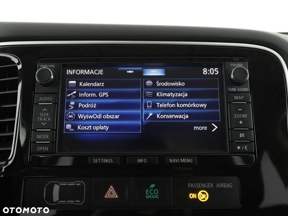 Mitsubishi Outlander - 25