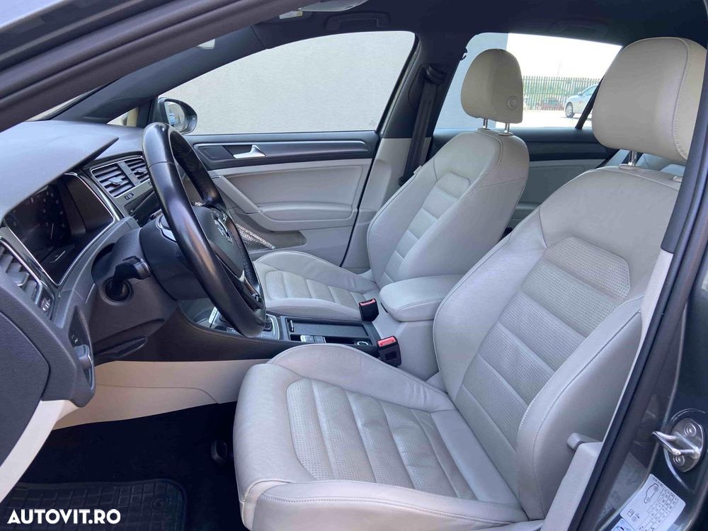 Volkswagen e-Golf - 7