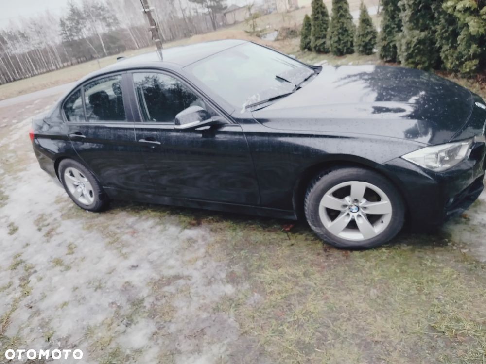 BMW Seria 3 318d Blue Performance Sport Line - 1