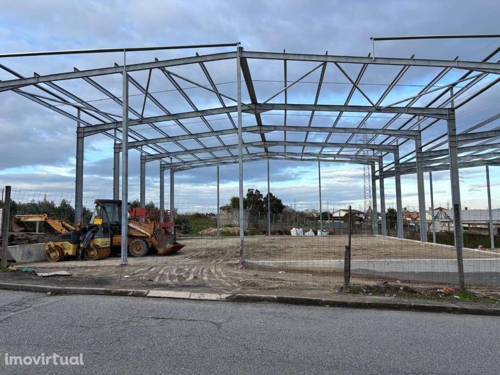Armazém para alugar em Rio tinto, Gondomar próximo da autoestrada - Grande imagem: 3/4